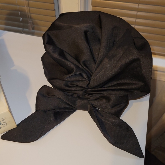 Bonnet Cap - Picture 4 of 9